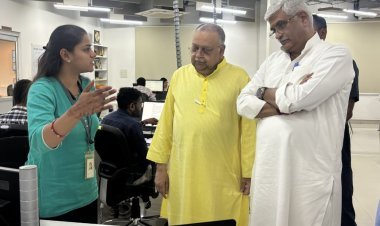 उदयपुर में केंद्रीय मंत्री गजेंद्र सिंह शेखावत ने धरोहर संस्थान में पांडुलिपियों के डिजिटाइजेशन प्रोजेक्ट का अवलोकन किया