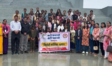 किशोरी बालिकाओं ने किया महिला थाना और आईआईएम उदयपुर का शैक्षणिक भ्रमण | बेटी बचाओ बेटी पढ़ाओ योजना उदयपुर