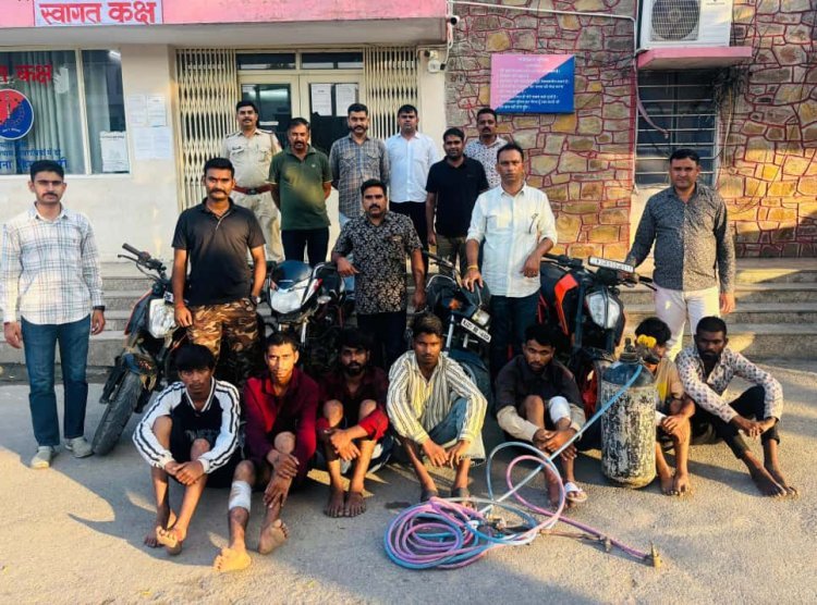 मांडलगढ़ पुलिस की बड़ी कार्रवाई: नकली पिस्तौल से लूट करने वाला गैंग गिरफ्तार, 7 आरोपी हवालात में