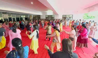 घूमर महोत्सव 2025: उदयपुर में प्रशिक्षण कार्यशाला शुरू, महिलाओं की जबरदस्त भागीदारी | पंजीकरण 16 नवंबर तक