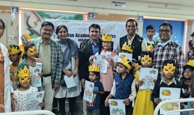 बाल दिवस पर भर्ती बच्चों की पेंटिंग प्रतियोगिता — अभिनेत्री पद्मप्रिया ने दिए पुरस्कार | RNT मेडिकल कॉलेज उदयपुर