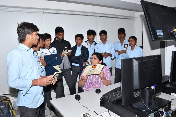 जनजातीय गौरव वर्ष: विद्यार्थियों का सौर वैद्यशाला शैक्षिक भ्रमण