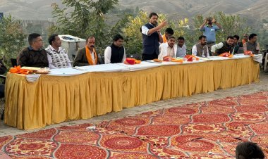 अंतिम व्यक्ति तक योजनाओं का लाभ पहुंचाना सरकार की प्राथमिकता : जिला कलक्टर नमित मेहता | उदयपुर