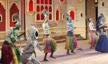 शिल्पग्राम उत्सव 2025: गोटीपुआ नृत्य ने भक्ति और एक्रोबेट से रिझाया शिल्पग्राम | Udaipur News