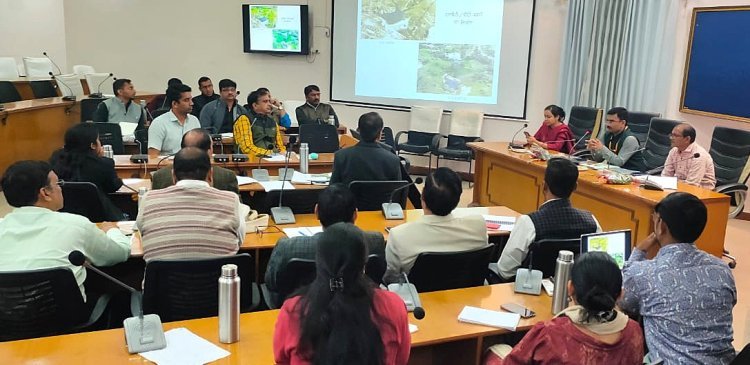 उदयपुर में जल शक्ति अभियान की समीक्षा: केंद्रीय नोडल अधिकारी का निरीक्षण