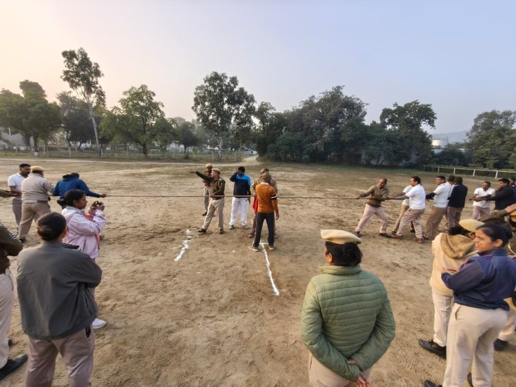 गृह रक्षा स्थापना दिवस: उदयपुर में होमगार्ड जवानों की रस्साकसी प्रतियोगिता में दिखा दमखम
