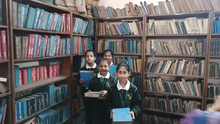 सूचना केंद्र भ्रमण से उत्साहित हुए द जूनियर स्टडी स्कूल के विद्यार्थी | उदयपुर शिक्षा समाचार