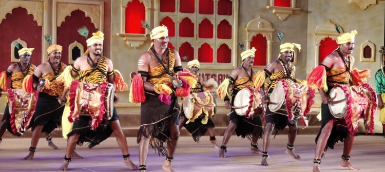 शिल्पग्राम उत्सव 2025 उदयपुर: कर्ण ढोल की अद्भुत प्रस्तुति, लोक नृत्यों ने जीता दिल