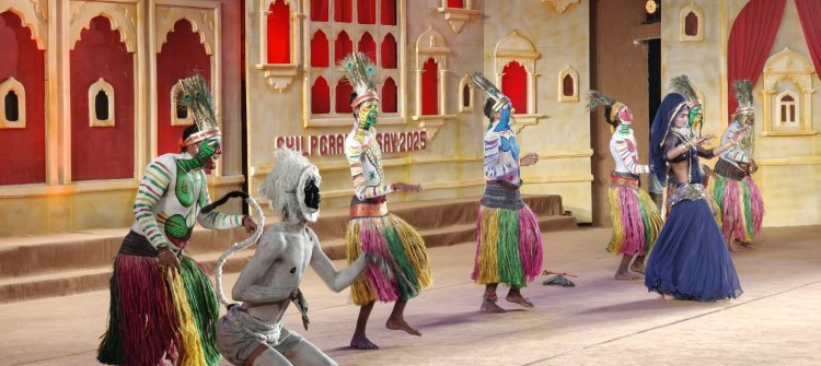 शिल्पग्राम उत्सव 2025: गोटीपुआ नृत्य ने भक्ति और एक्रोबेट से रिझाया शिल्पग्राम | Udaipur News