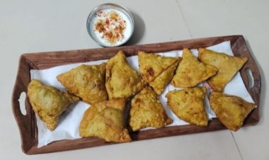 हरियाली समोसा रेसिपी: पालक से बना कुरकुरा और हेल्दी देसी स्नैक