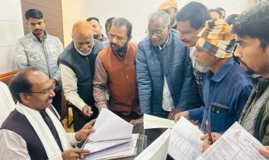 सांसद डॉ. मन्नालाल रावत की जनसुनवाई में उठा उदयपुर को वाय श्रेणी दिलाने व रेल विस्तार का मुद्दा