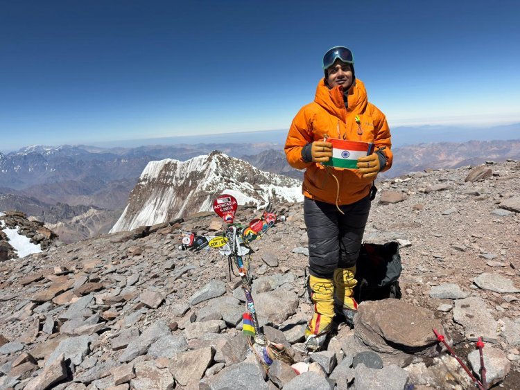 उदयपुर की मनस्वी अग्रवाल ने 23,000 फीट ऊंची अकोन्कागुआ फतह की