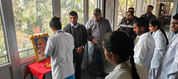 पशुओं के प्रति व्यवहार से राष्ट्र की महानता तय होती है : गांधी जयंती पर संगोष्ठी | उदयपुर