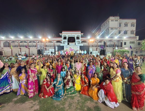 अखिल भारतीय नववर्ष समारोह समिति  म्हारी घूमर के रंग, मस्ती के संग — देवीशक्ति के आह्वान में झूम उठीं महिलाएँ