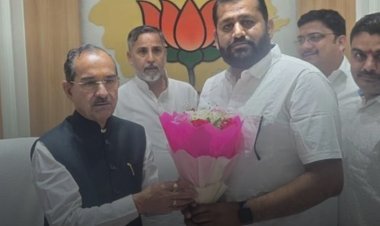 जयपुर मै करनी सेनीको की नेताओ से भेट