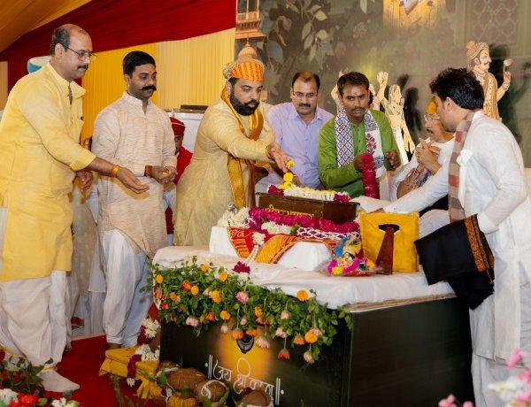 कोटा में स्थापित हुआ श्री नर्मदेश्वर महादेव शिवधाम, डॉ. लक्ष्यराज सिंह मेवाड़ बने मुख्य यजमान