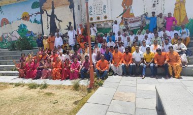 मांझी मंदिर में वैदिक मंत्रोच्चार के साथ संपन्न हुआ सामूहिक रुद्राभिषेक पाठ
