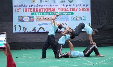 आयुर्वेद महाविद्यालय में योग विषयक सांस्कृतिक कार्यक्रम का भव्य आयोजन योग शारीरिक, मानसिक एवं आध्यात्मिक स्वास्थ्य का आधार – कुलगुरु प्रो. मदन सिंह राठौड़