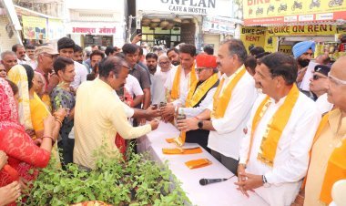 चाँदपोल सेवा समिति और श्री रामकृष्ण दल का अनूठा प्रयास, 5000 तुलसी पौधों का निःशुल्क वितरण