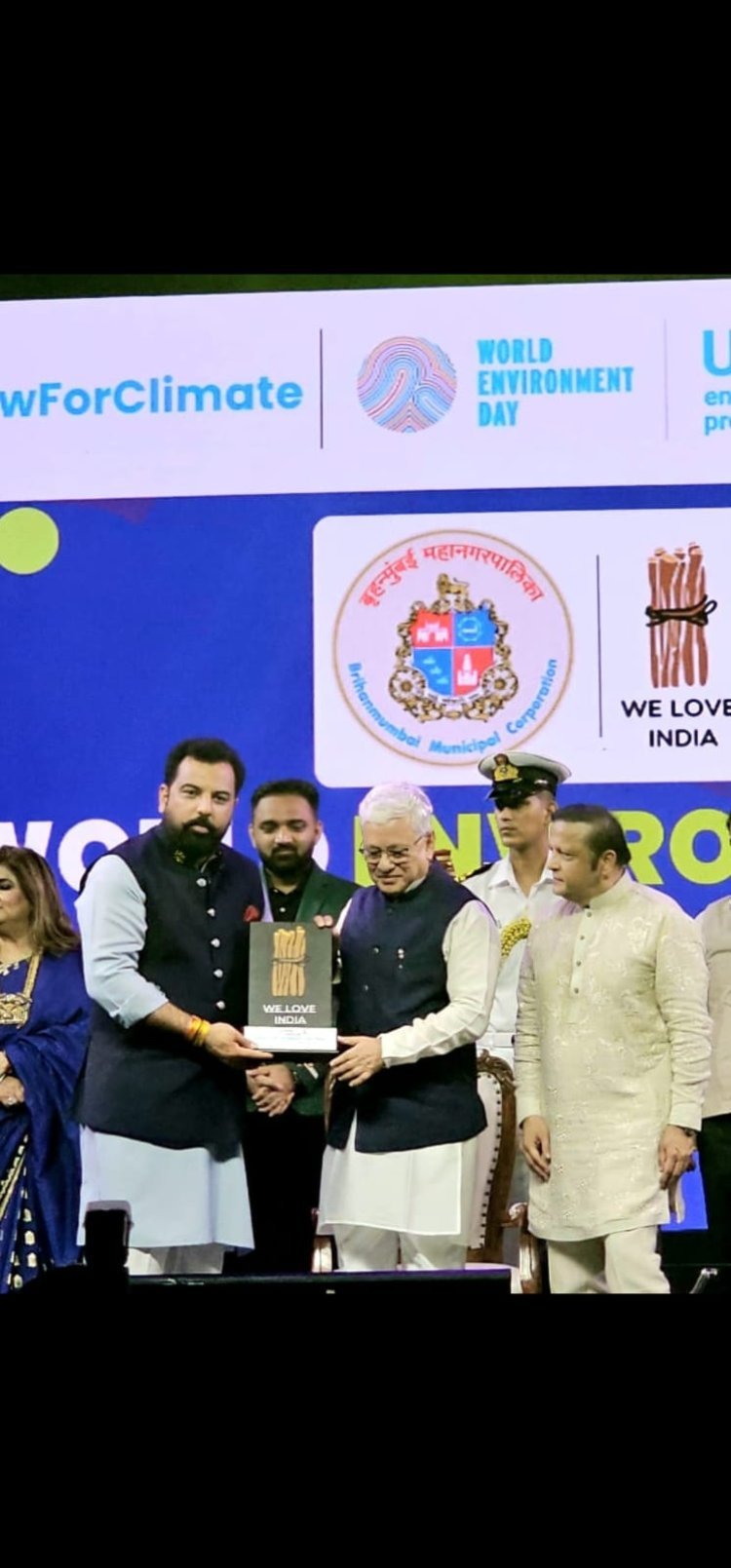 विश्व पर्यावरण दिवस पर डॉ. लक्ष्यराज सिंह मेवाड़ को मिला “ग्रीन क्रूसेडर अवार्ड”  भामला फाउंडेशन की ओर से मुंबई में आयोजित विशेष समारोह महाराष्ट्र के राज्यपाल महोदय ने किया सम्मानित