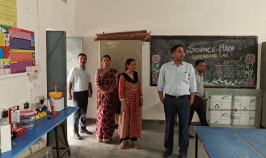 जिला कलक्टर ने बड़गांव क्षेत्र के विद्यालयों का किया निरीक्षण शैक्षणिक गुणवत्ता, आधारभूत सुविधाओं एवं विकास कार्यों की समीक्षा