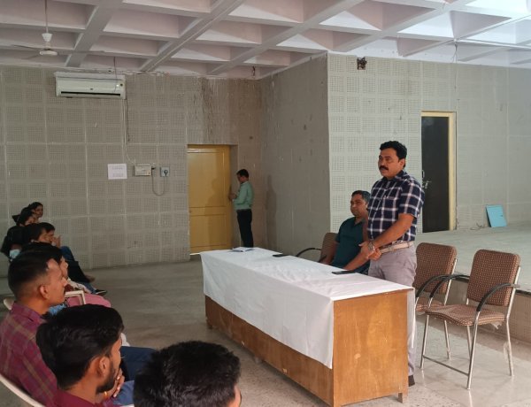 युवा महोत्सव-लोक सेवा विद्यार्थी समागम में युवाओं से कैरियर एवं राष्ट्र निर्माण पर संवाद